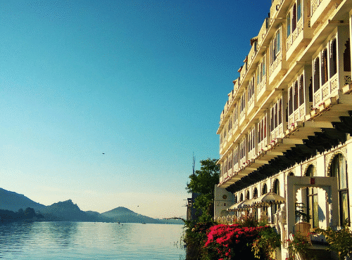 Top 10 Must-Visit Destinations in Rajasthan by Cab
